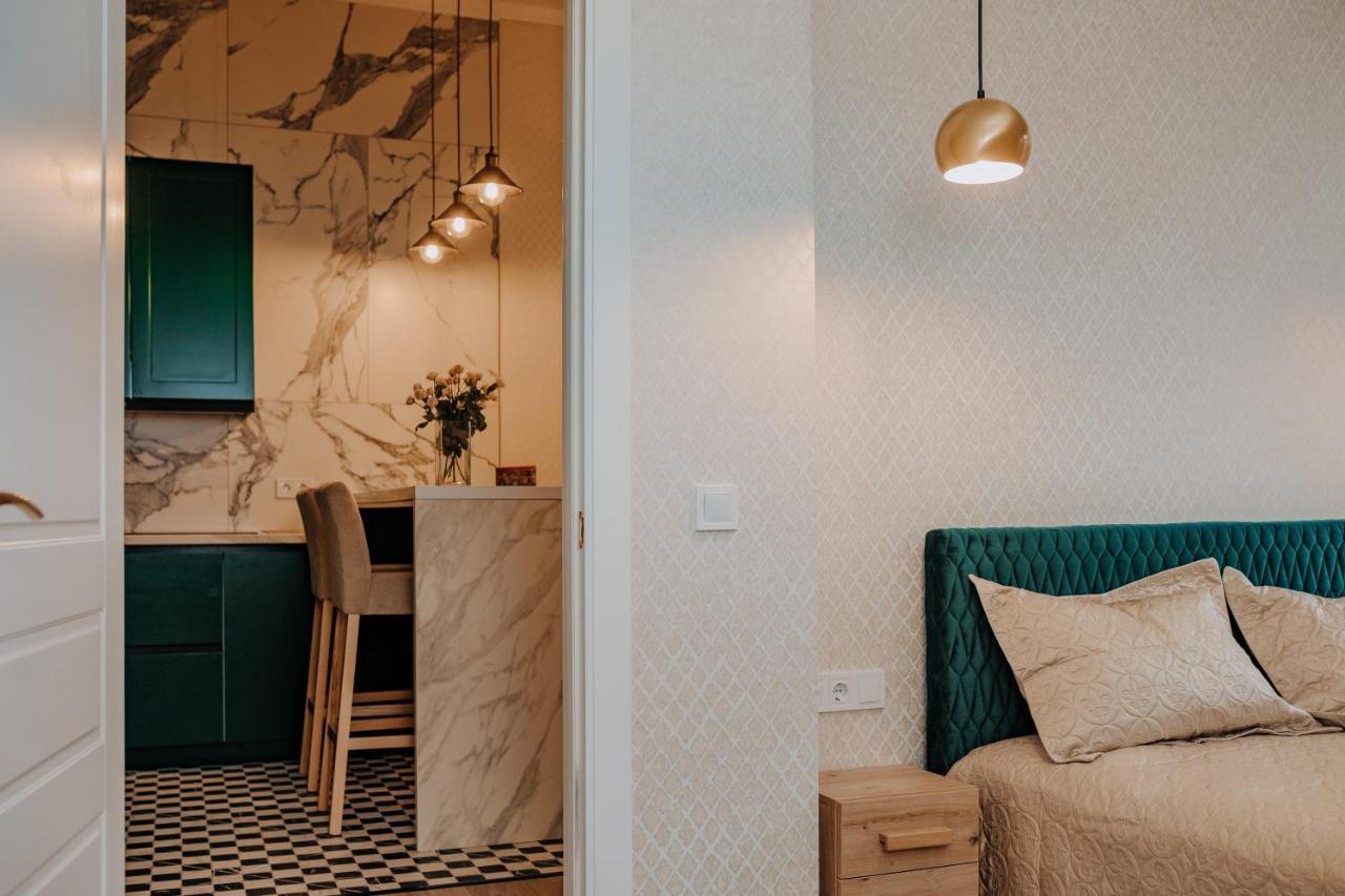 V.I.P Apartments Dominikanos ลวีฟ ภายนอก รูปภาพ